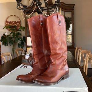 VGUC Frye Melissa Button Boots